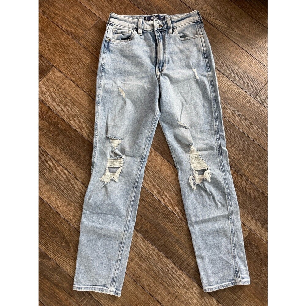 Hollister Ultra High Rise Mom Jean Sz. 3 Regular